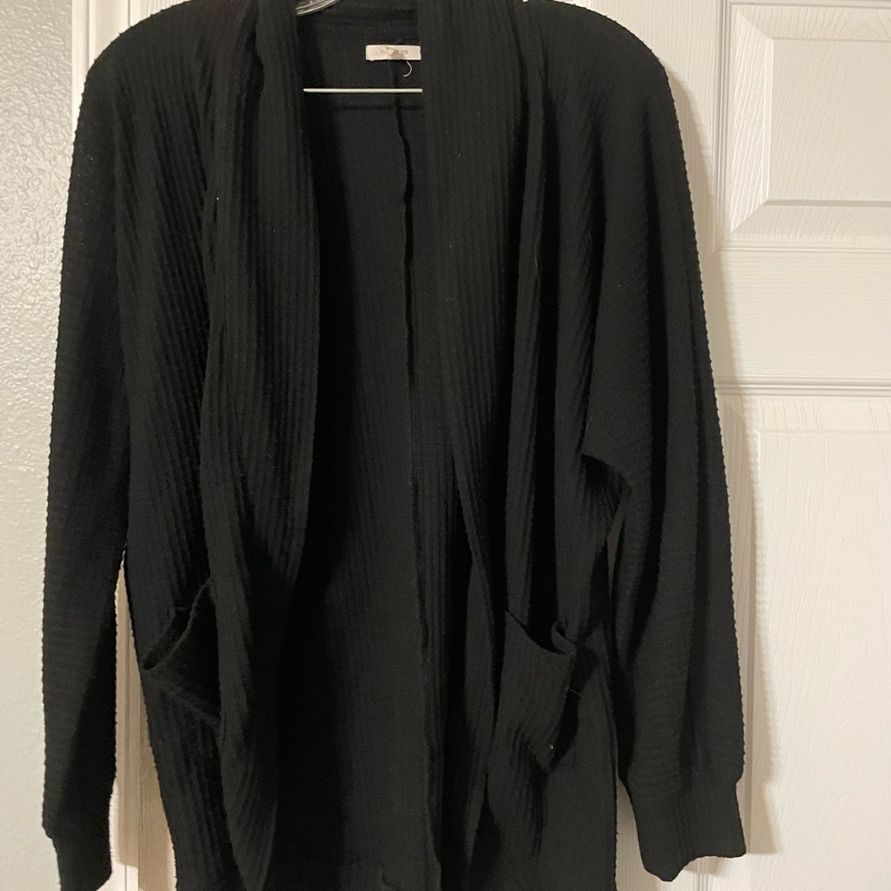Black sweater - Picture 2 of 2